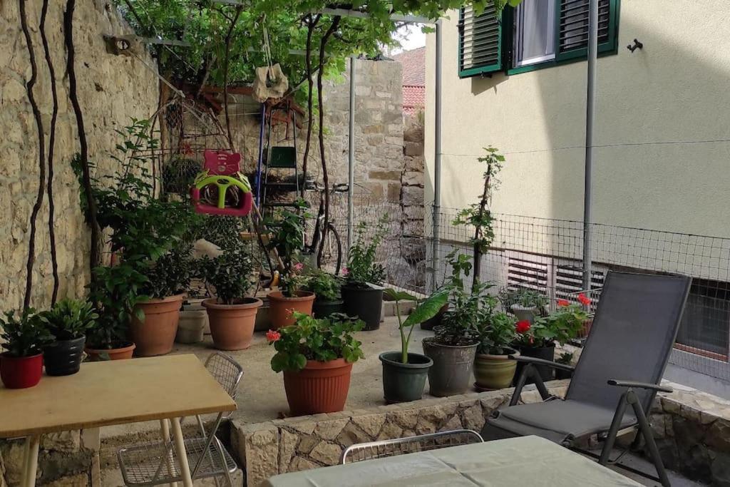 Luxury City Centre Apartment With Stunning View Omiš Exterior foto